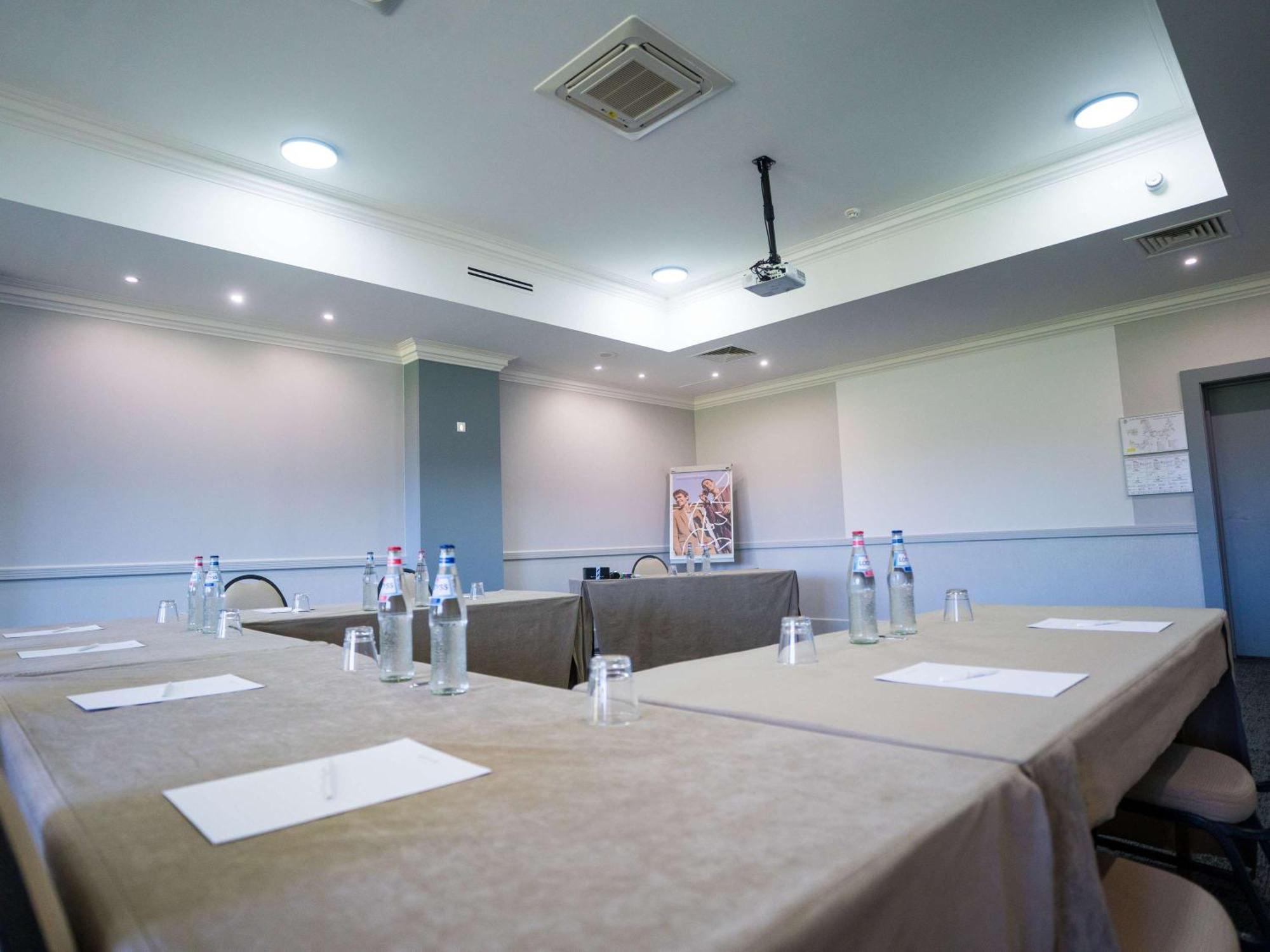 Mercure Luxembourg Kikuoka Golf & Spa Canach Екстериор снимка